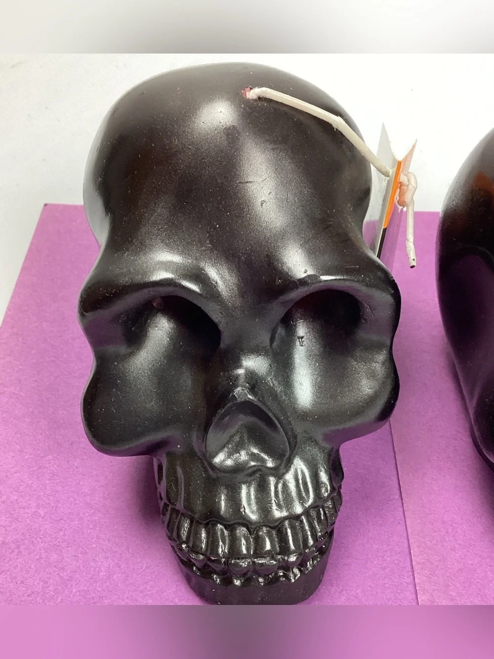 Two Black Bleeding Skull Halloween decor Candles New with Tag